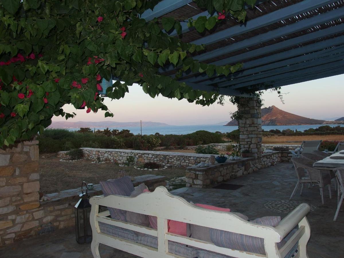 אמבלאס Villa Petradi מראה חיצוני תמונה