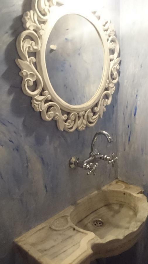 אמבלאס Villa Petradi מראה חיצוני תמונה