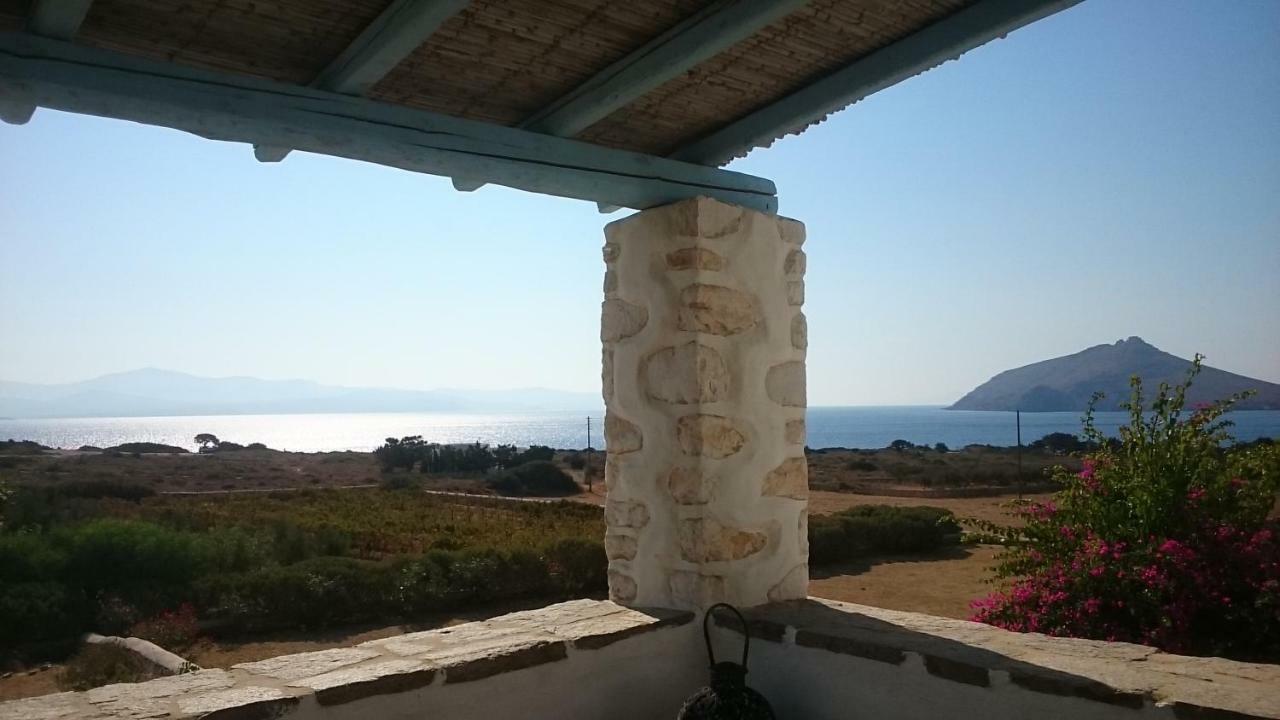 אמבלאס Villa Petradi מראה חיצוני תמונה