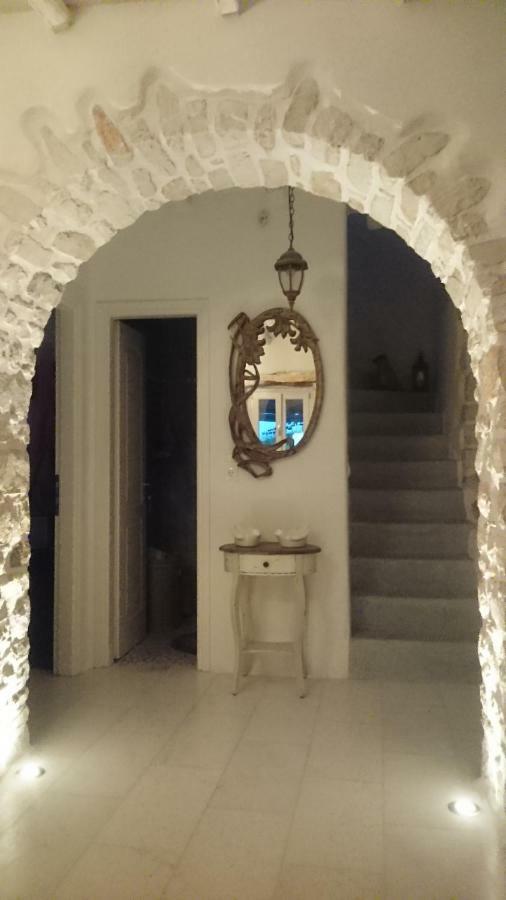 אמבלאס Villa Petradi מראה חיצוני תמונה