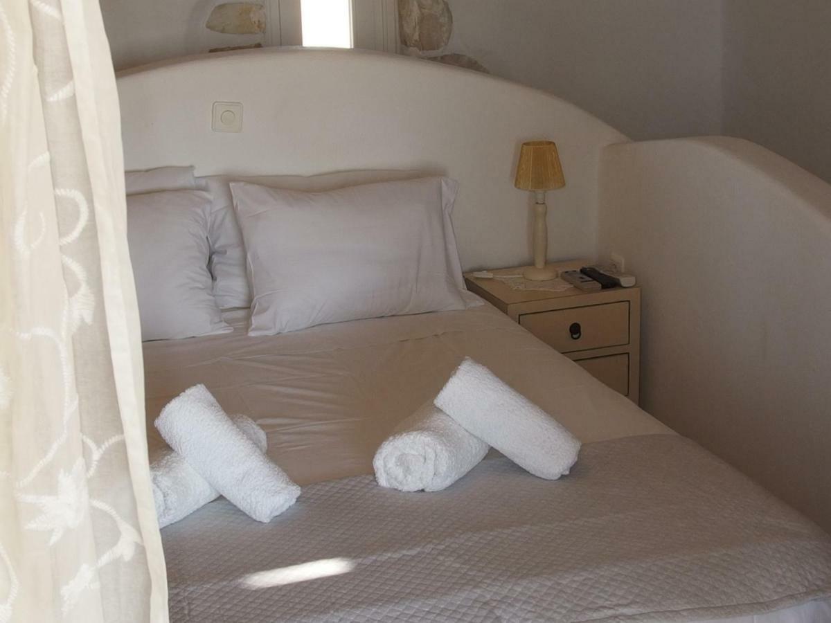 אמבלאס Villa Petradi מראה חיצוני תמונה